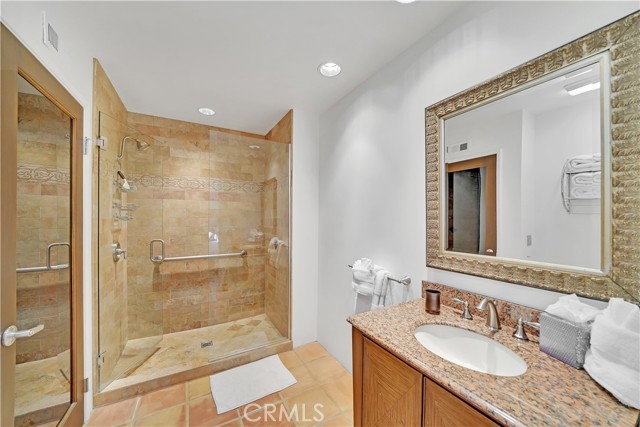 Image 19 for 76506   Begonia LN