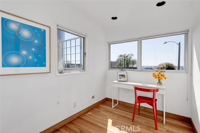 2318 Manhattan Avenue, Hermosa Beach, California 90254, 2 Bedrooms Bedrooms, ,2 BathroomsBathrooms,Residential,Sold,Manhattan,SB21195212