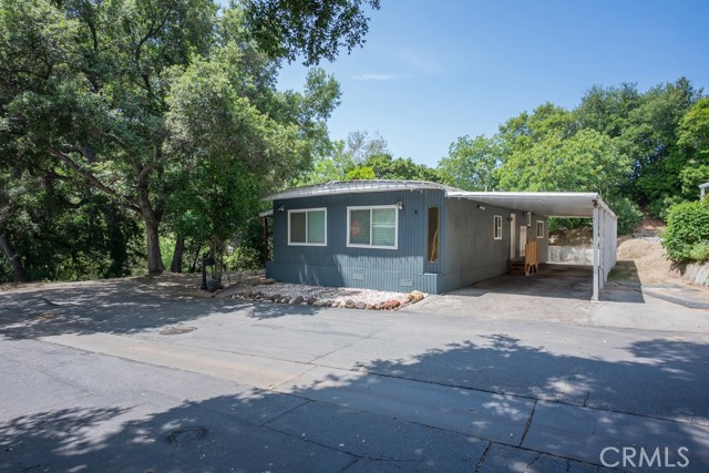 23500 The Old Road, Newhall CA: https://media.crmls.org/medias/1549492e-6e56-42ef-aa3c-98cf813677c9.jpg