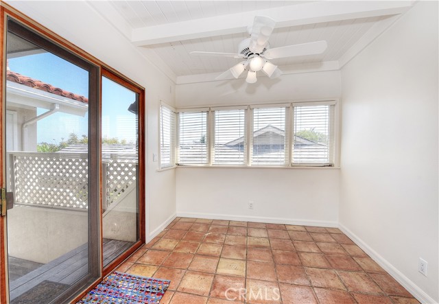 Detail Gallery Image 13 of 28 For 906 Emerald Bay, Laguna Beach,  CA 92651 - 4 Beds | 2/1 Baths