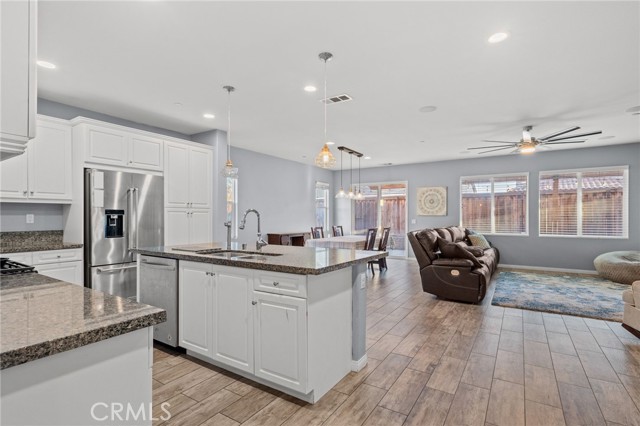 Detail Gallery Image 33 of 59 For 9705 Dutchman Peak, Bakersfield,  CA 93311 - 4 Beds | 3 Baths