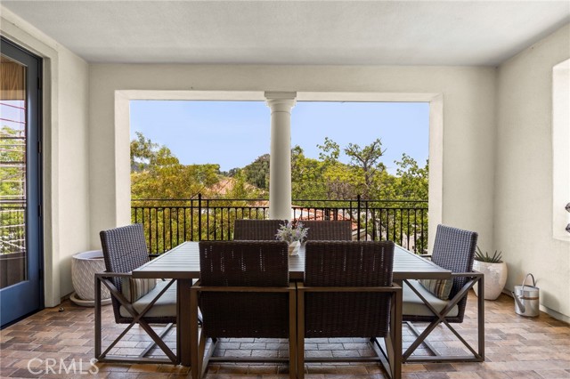 Detail Gallery Image 21 of 52 For 23500 Park Sorrento #H32,  Calabasas,  CA 91302 - 2 Beds | 2/1 Baths
