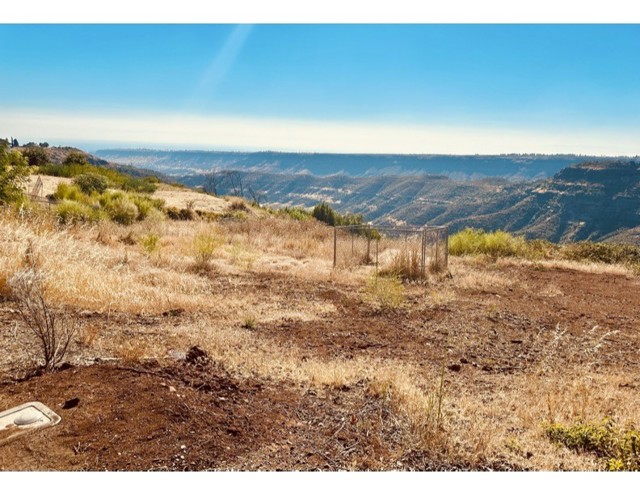6145 Cliff Drive, Paradise CA: https://media.crmls.org/medias/154b975c-4fa4-41d1-9202-b001c565ff52.jpg