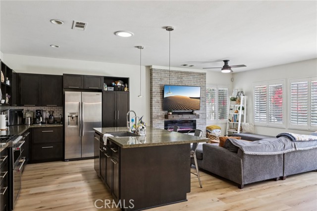Detail Gallery Image 15 of 37 For 7136 Stockton Dr, Corona,  CA 92880 - 3 Beds | 2 Baths