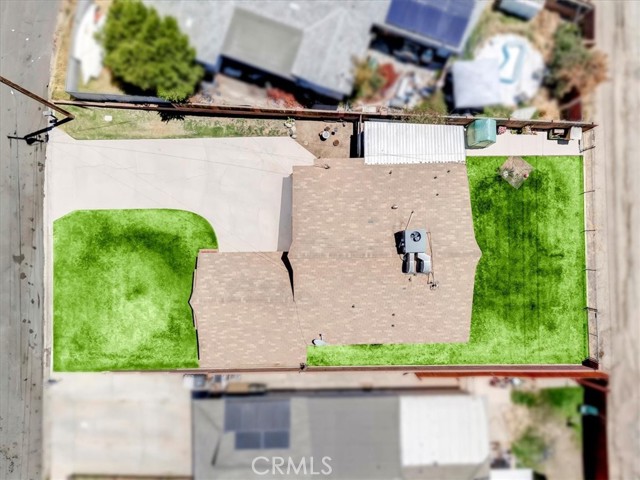 4825 Putter Lane, Bakersfield CA: https://media.crmls.org/medias/154bce2f-ade1-40be-b394-e6d9d9d48376.jpg