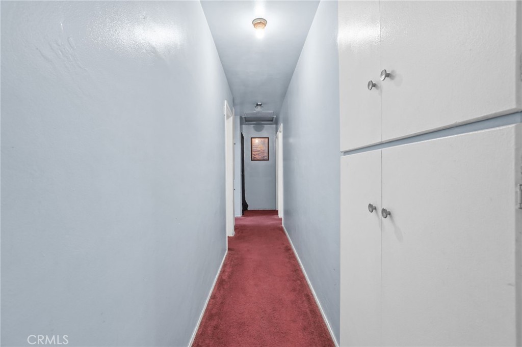 https://media.crmls.org/medias/154c1726-8046-43e0-989a-833e45bb3b5d.jpg?preset=X-Large