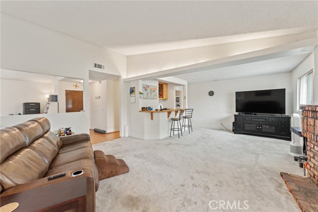757 Yuma Court, San Dimas CA: https://media.crmls.org/medias/154c7a9d-95fa-4a11-a85e-d7ecb537b663.jpg