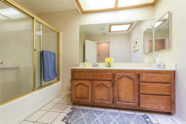 Detail Gallery Image 17 of 41 For 23116 Compass Dr, Canyon Lake,  CA 92587 - 3 Beds | 2 Baths