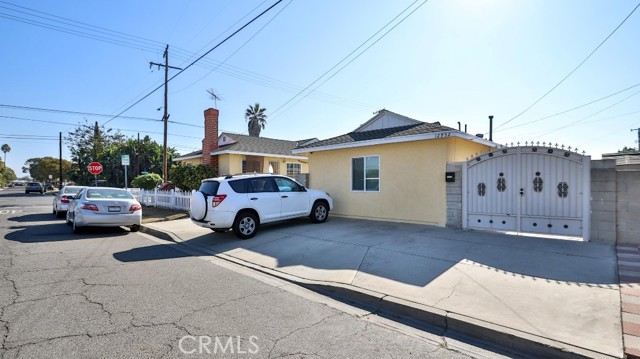 Detail Gallery Image 6 of 54 For 13241 Fairview St, Garden Grove,  CA 92843 - 5 Beds | 4 Baths