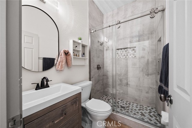 8067 Terraza Court, Riverside CA: https://media.crmls.org/medias/154ea588-96a3-4f06-a28a-7e6d4dfe4e6a.jpg