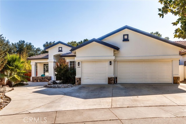 1050 Sleepy Hollow Road, Paso Robles CA: https://media.crmls.org/medias/154ea921-7a74-41bd-9c39-c3da5026ecdf.jpg