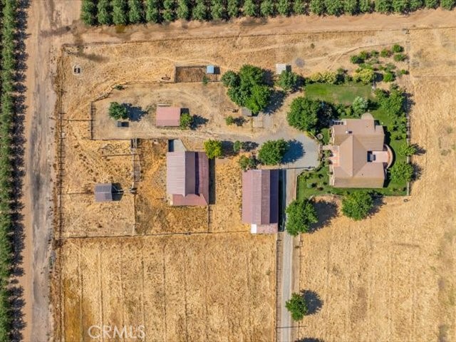 https://media.crmls.org/medias/154f8e7b-14ab-444b-b8bc-ac17953306f6.jpg?preset=X-Large