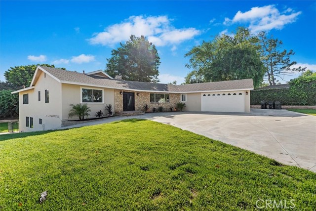 1730 Sunny knoll, Fullerton CA: https://media.crmls.org/medias/155043a3-6b53-4e07-86d3-c63675f0bf7b.jpg