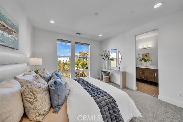 Detail Gallery Image 27 of 59 For 687 Doheny, Costa Mesa,  CA 92627 - 2 Beds | 2/2 Baths