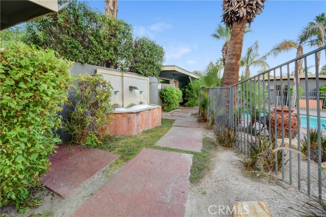 Image 16 of 20 For 912 Chuckwalla Road