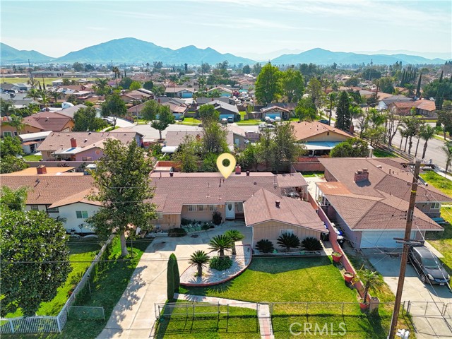 15937 Manzanita, Fontana CA: https://media.crmls.org/medias/1551a2ea-e105-4977-97ff-512bc0401ae6.jpg