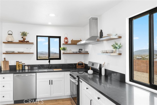 Detail Gallery Image 8 of 37 For 1561 Shoshone Valley Rd, Twentynine Palms,  CA 92277 - 2 Beds | 1 Baths