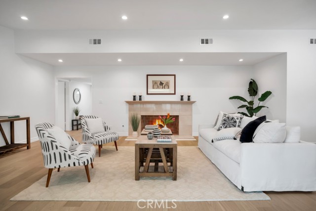 1440 Riviera Drive, Pasadena CA: https://media.crmls.org/medias/15528762-d7da-4efb-b3f9-e83a8898d463.jpg