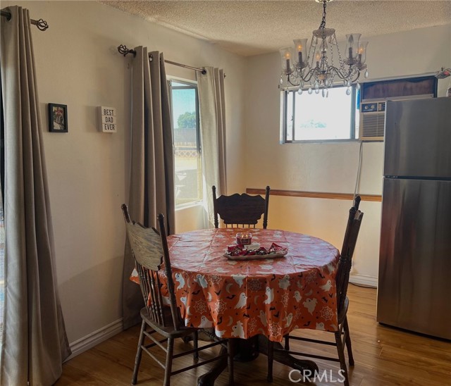 Detail Gallery Image 4 of 11 For 11544 Massinger, Lakewood,  CA 90715 - 3 Beds | 1 Baths