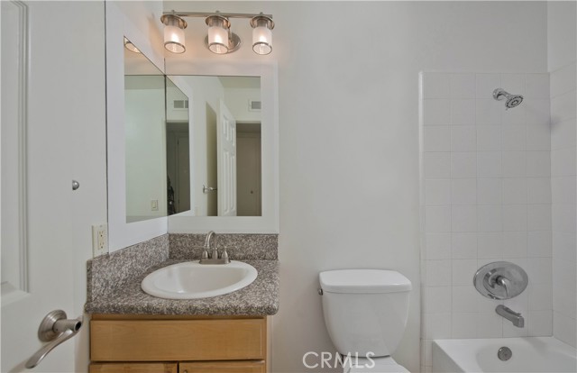 10171 Valley Circle Boulevard, Chatsworth CA: https://media.crmls.org/medias/15533f62-9454-4b57-b2e6-3d4ff40d5616.jpg