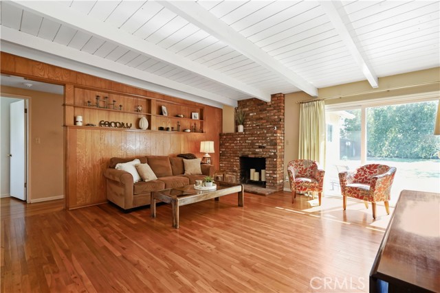 7546 Bluebell Avenue, North Hollywood CA: https://media.crmls.org/medias/155357d7-3492-4374-996d-f9437ce0c168.jpg