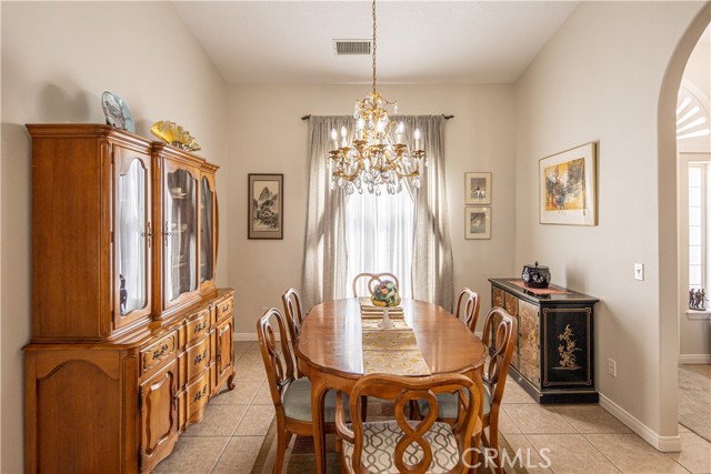 Detail Gallery Image 15 of 75 For 11123 Hickory Ave, Hesperia,  CA 92345 - 4 Beds | 2/1 Baths