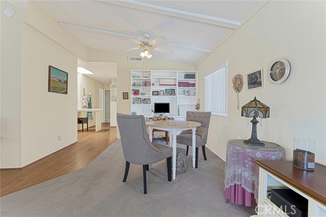 Detail Gallery Image 5 of 41 For 2550 Pacific Coast Hwy #42,  Torrance,  CA 90505 - 3 Beds | 2 Baths