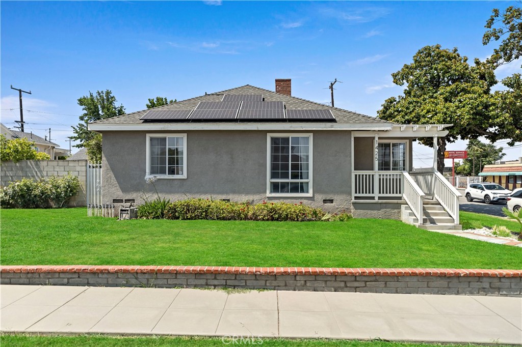 1425 Violeta Drive
