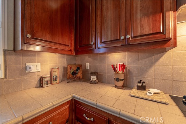 Detail Gallery Image 13 of 51 For 1420 San Antonio St, Los Banos,  CA 93635 - 5 Beds | 3 Baths