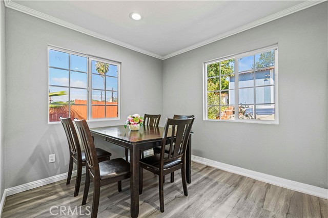 6225 Beard Street, Highland Park CA: https://media.crmls.org/medias/1554fe99-3b46-4a9e-964f-0b7298df995e.jpg