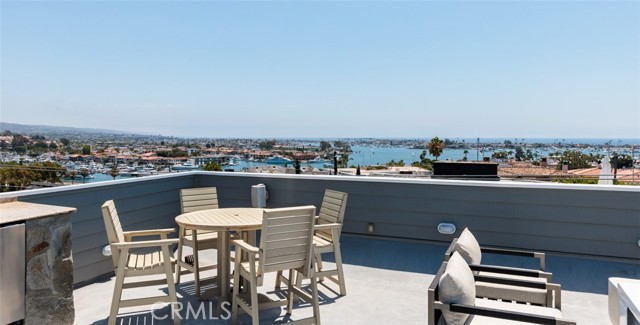 Detail Gallery Image 57 of 69 For 125 Kings Pl, Newport Beach,  CA 92663 - 5 Beds | 6/1 Baths