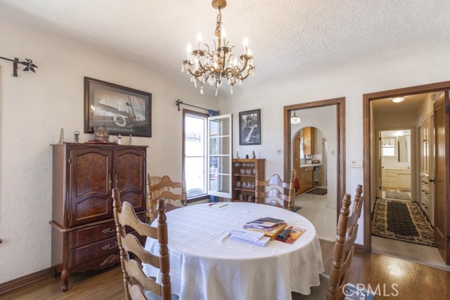 132 St Joseph Avenue, Long Beach CA: https://media.crmls.org/medias/155760e4-2c47-4443-8e5b-adf7fcea0fab.jpg