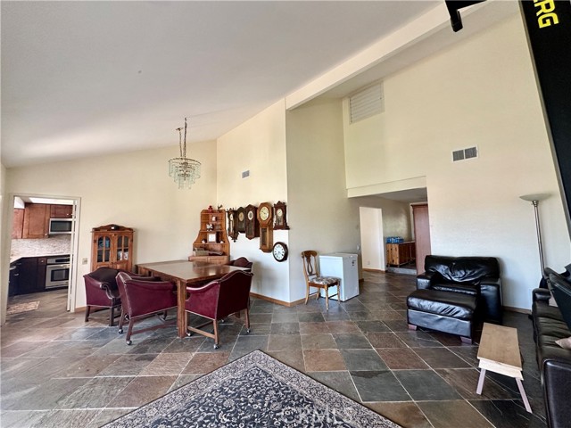 22662 Reinosa, Mission Viejo CA: https://media.crmls.org/medias/1557da73-4ede-4fc0-87fb-f9fd3aa20fb3.jpg