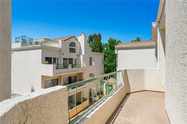5420 Sylmar Avenue, Sherman Oaks CA: https://media.crmls.org/medias/15580f29-842e-446a-a06e-a3358b18706c.jpg