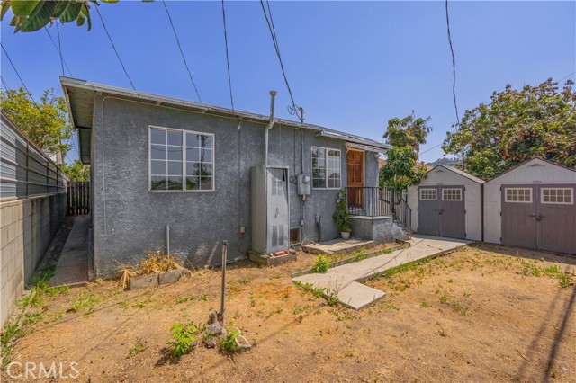 2653 Alice Street, Los Angeles CA: https://media.crmls.org/medias/1558acbd-c5d3-48ef-88b4-3a335225ca6c.jpg