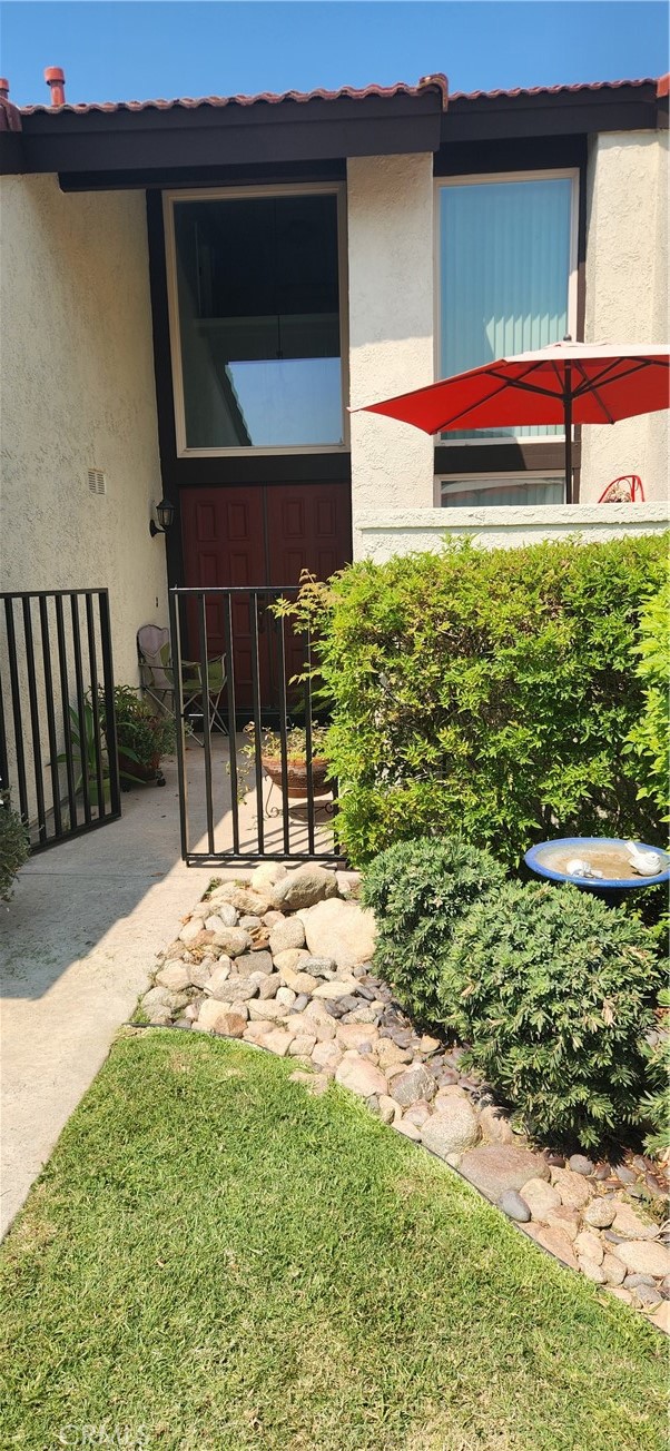 Detail Gallery Image 13 of 13 For 401 Corte Rojo, Upland,  CA 91786 - 2 Beds | 2/1 Baths