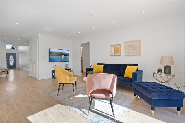 23800 Mobile St, West Hills CA: https://media.crmls.org/medias/1558cbcd-903e-4baf-872c-a96d8d79830a.jpg