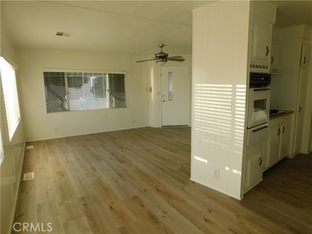2230 Lake Park Drive, San Jacinto CA: https://media.crmls.org/medias/15594a0b-b79a-4153-8c1f-2b37c5d917aa.jpg