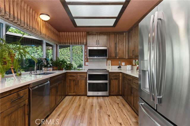 Detail Gallery Image 14 of 40 For 1663 N Pala Pl, Orange,  CA 92867 - 4 Beds | 3 Baths