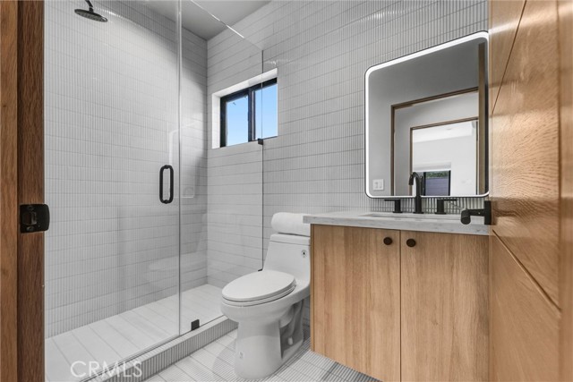 Detail Gallery Image 48 of 56 For 6238 Babcock Ave, North Hollywood,  CA 91606 - 5 Beds | 5/1 Baths
