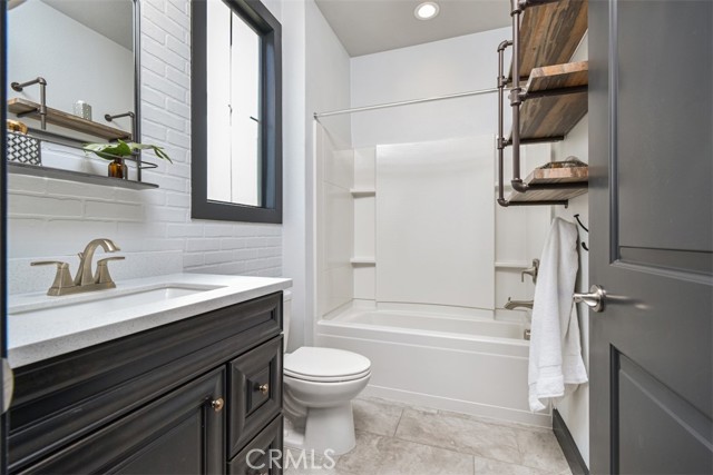 23942 Schoenborn Street, West Hills CA: https://media.crmls.org/medias/155c8f1c-52d6-4b90-b43a-57155c91fd6e.jpg