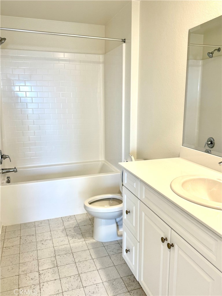MLS #OC25166517 image #21