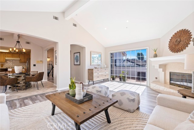 Detail Gallery Image 8 of 30 For 2602 Grant Ave a,  Redondo Beach,  CA 90278 - 3 Beds | 3 Baths