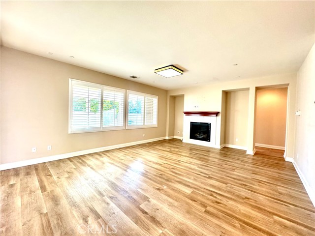 Detail Gallery Image 4 of 36 For 13945 Barnett Ln, Corona,  CA 92880 - 5 Beds | 3/1 Baths