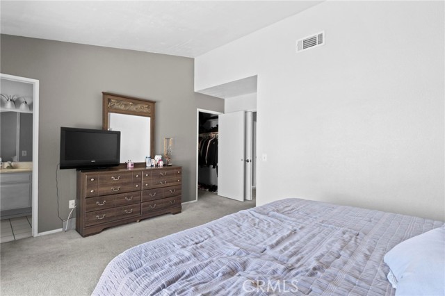 Detail Gallery Image 17 of 26 For 12831 Stage Coach Dr, Victorville,  CA 92392 - 3 Beds | 2 Baths