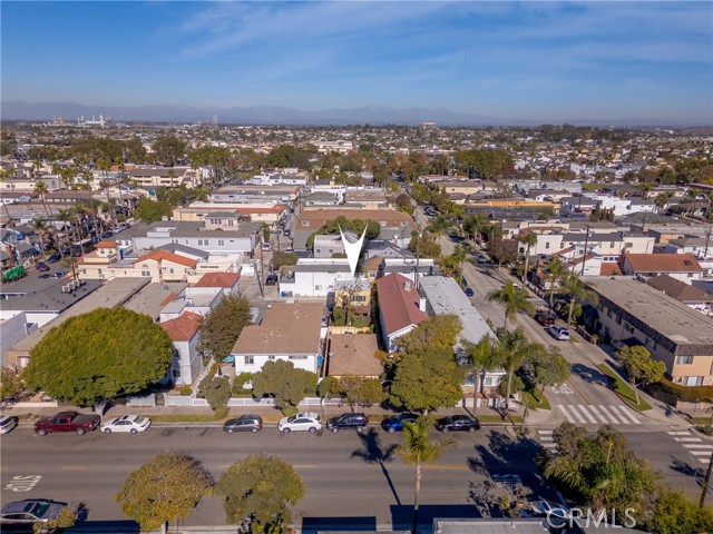 Detail Gallery Image 7 of 28 For 1115 Ocean Ave, Seal Beach,  CA 90740 - – Beds | – Baths