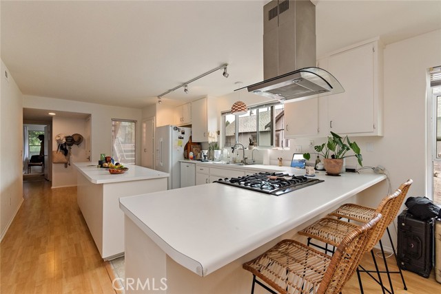 Detail Gallery Image 16 of 41 For 241 Horizon Ave, Venice,  CA 90291 - – Beds | – Baths