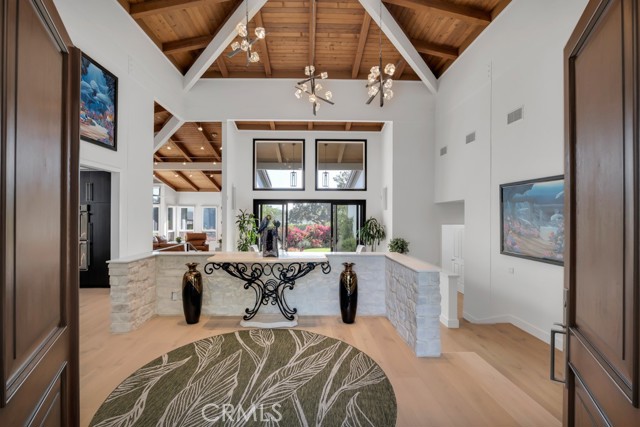 4514 Rayburn Street, Westlake Village CA: https://media.crmls.org/medias/155ed200-c8f3-44f1-a7a0-94b6533a4f6c.jpg