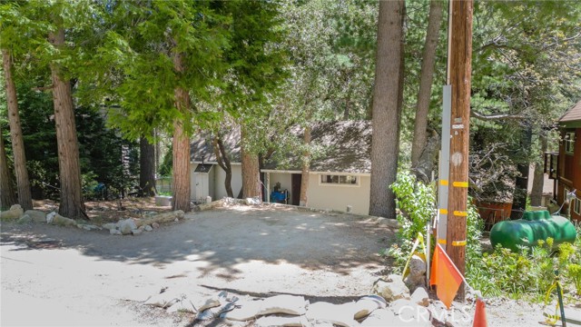 5965 Robin Oak Drive, Angelus Oaks, California 92305, 2 Bedrooms Bedrooms, ,1 BathroomBathrooms,Residential,For Sale,5965 Robin Oak Drive,CRSW24003794