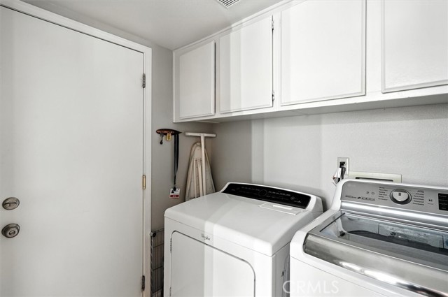 Detail Gallery Image 22 of 59 For 23456 Thornewood Dr, Newhall,  CA 91321 - 6 Beds | 4 Baths